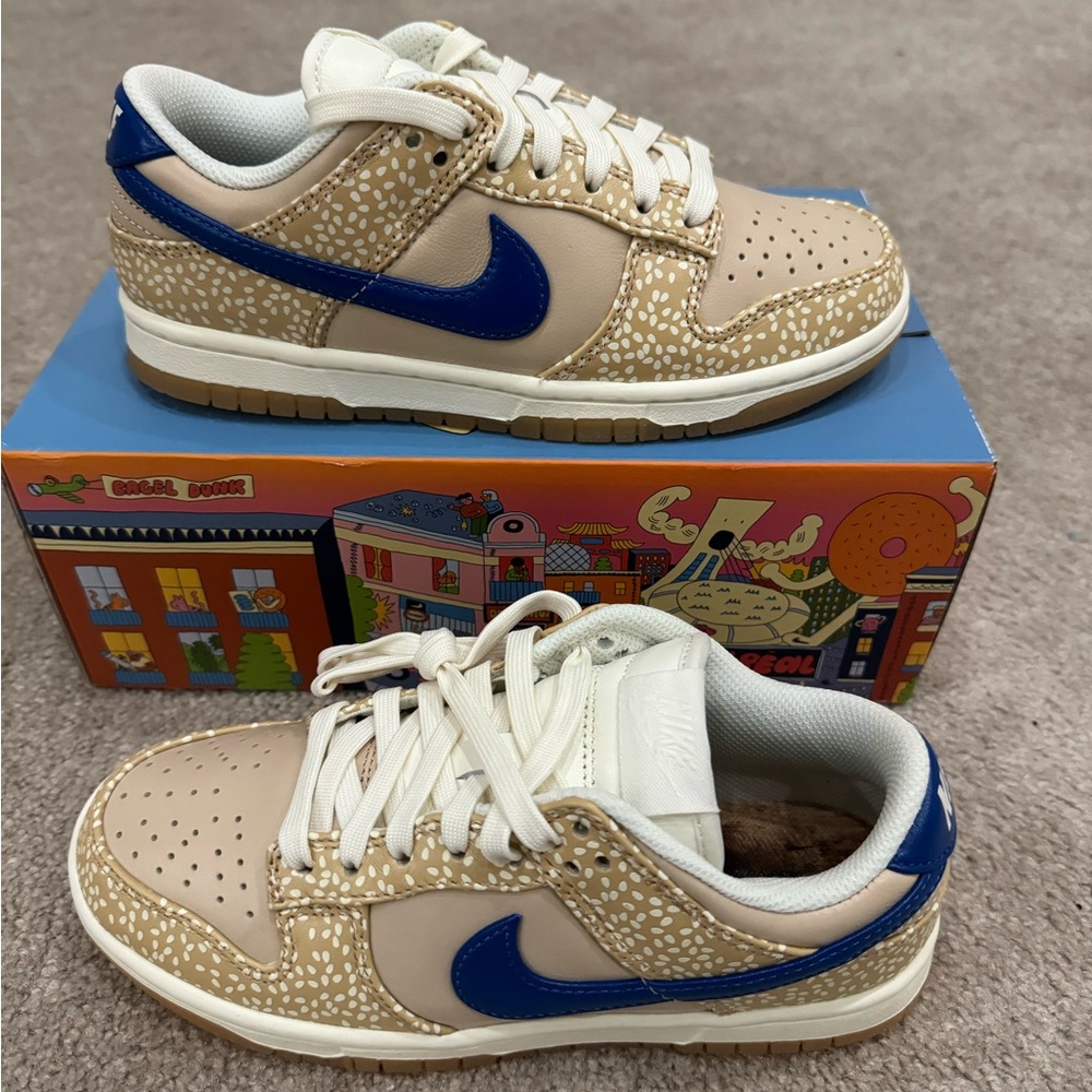 NIKE DUNK LOW “MONTREAL BAGEL” (Special box)